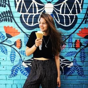 Meet your Posher, Marissa